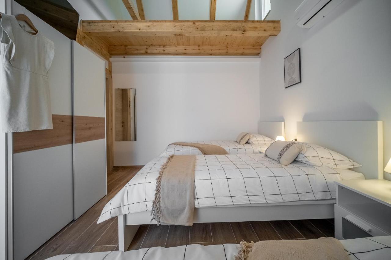 Villa Nesa - Beautiful Guest House At Continental Croatia With Outdoor Swimming Pool, Sauna And 3 Bedrooms Plaški Extérieur photo